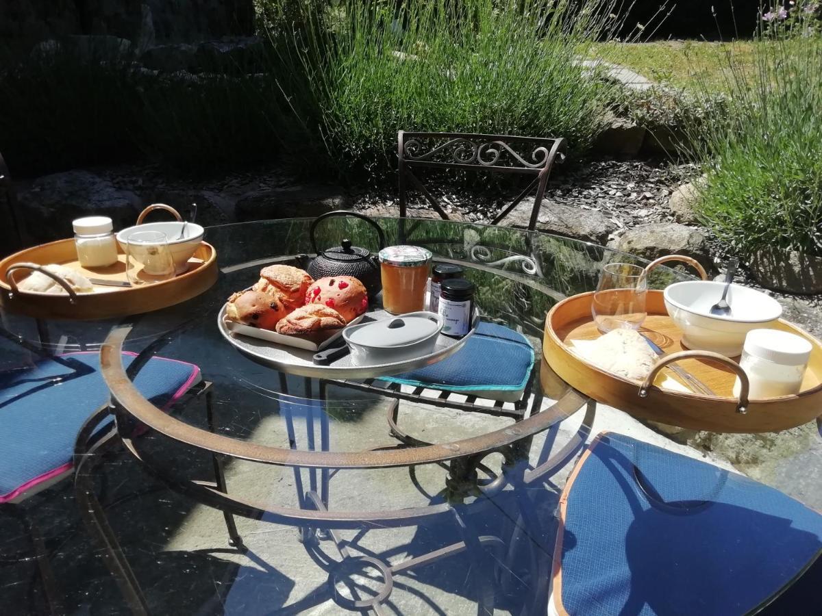 Chez Sophie Et Gilles Bed & Breakfast Monistrol-sur-Loire Bagian luar foto