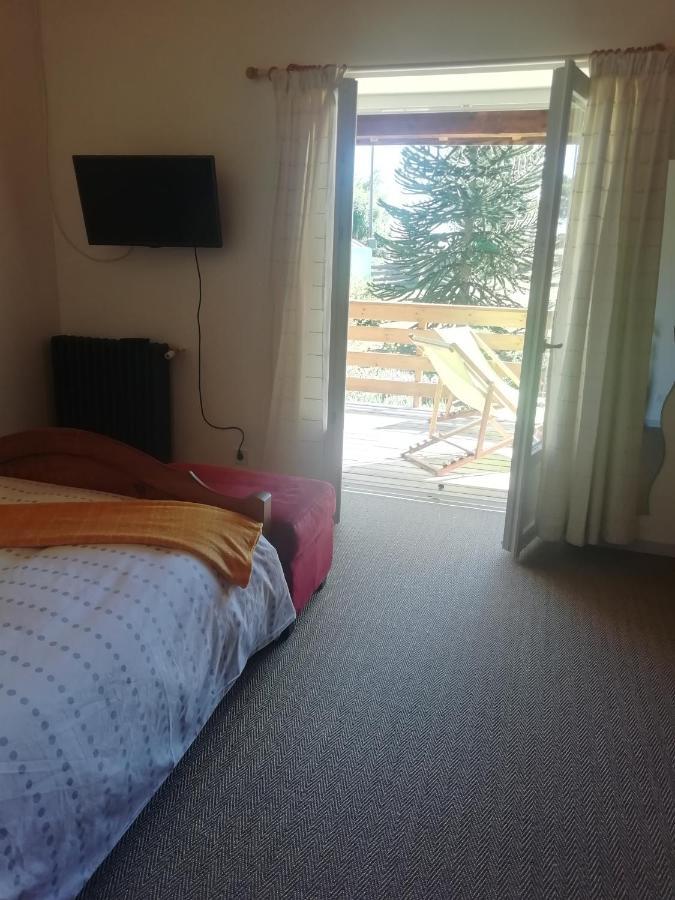 Chez Sophie Et Gilles Bed & Breakfast Monistrol-sur-Loire Bagian luar foto
